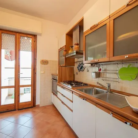 Anice, App. Lido Di Private Parking * Camaiore